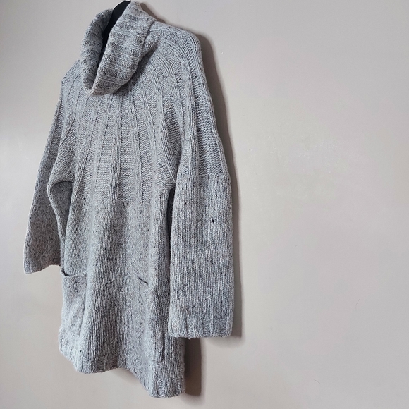 Autumn Cashmere pure cashmere cableknit oversized turtleneck sweater wit… - Picture 3 of 8